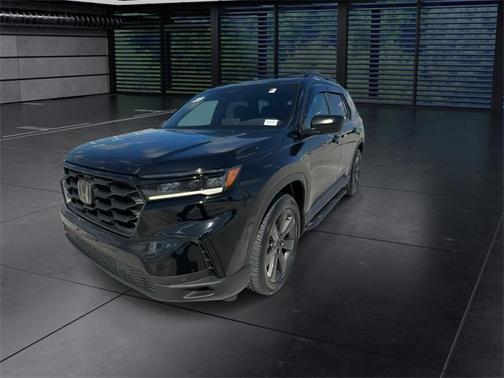 2023 Honda Pilot 2WD Sport