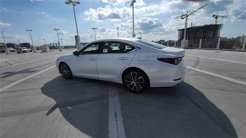 2025 Lexus ES 350 Base