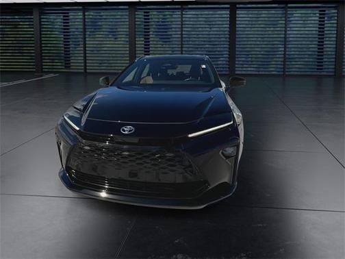 2025 Toyota Crown Signia XLE