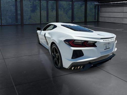 Arctic White 2022 Chevrolet Corvette Stingray w/2LT