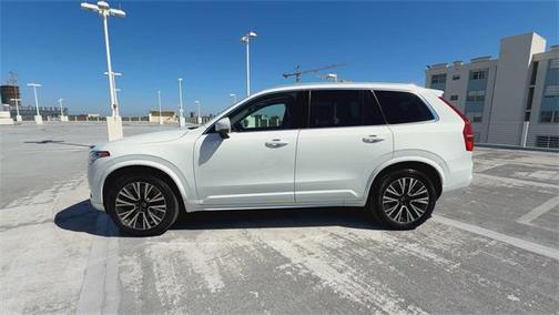 2021 Volvo XC90 T5 Momentum