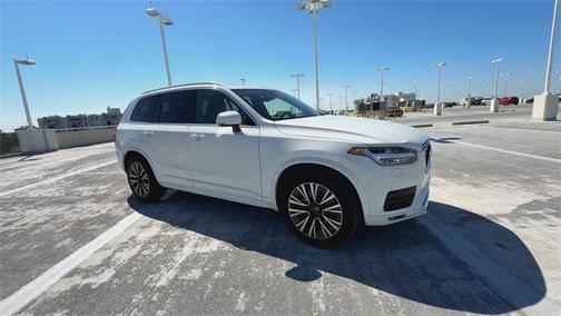 2021 Volvo XC90 T5 Momentum