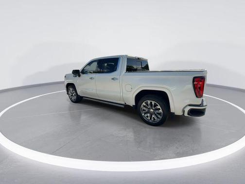 White Frost Tricoat 2022 GMC Sierra 1500 Denali