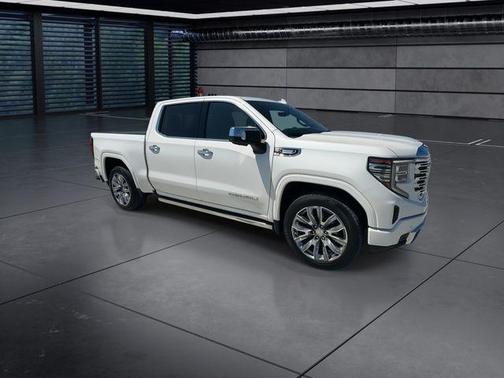White Frost Tricoat 2022 GMC Sierra 1500 Denali