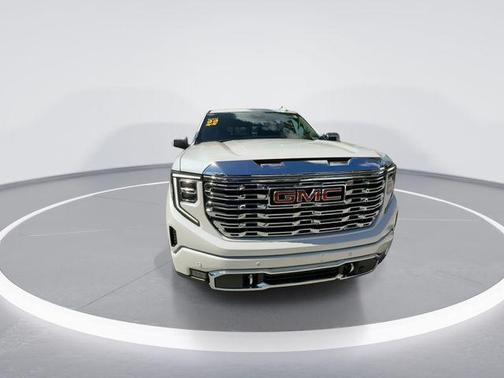 White Frost Tricoat 2022 GMC Sierra 1500 Denali