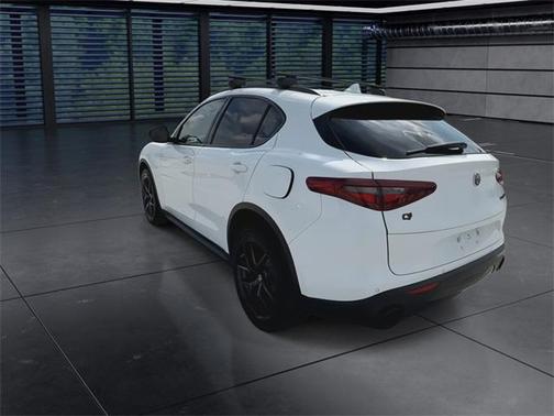 2020 Alfa Romeo Stelvio Base