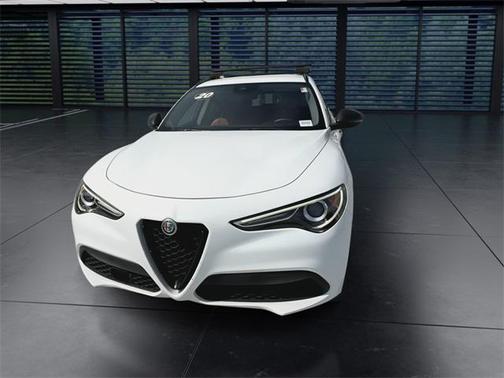 2020 Alfa Romeo Stelvio Base