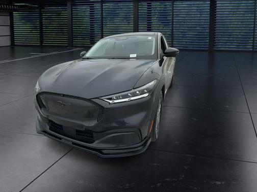 2022 Ford Mustang Mach-E Select