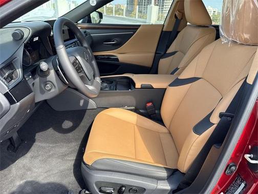 2025 Lexus ES 350 Base