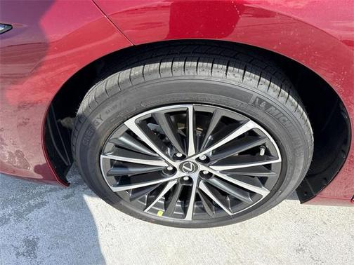 2025 Lexus ES 350 Base