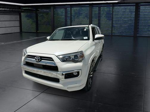 Blizzard Pearl 2023 Toyota 4Runner Limited
