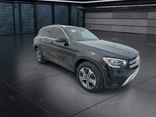Black 2022 Mercedes-Benz GLC 300 Base