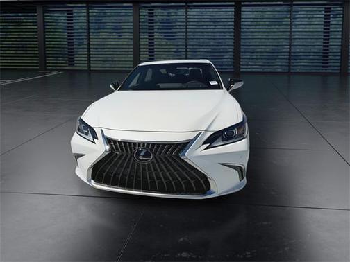 2025 Lexus ES 300h Luxury