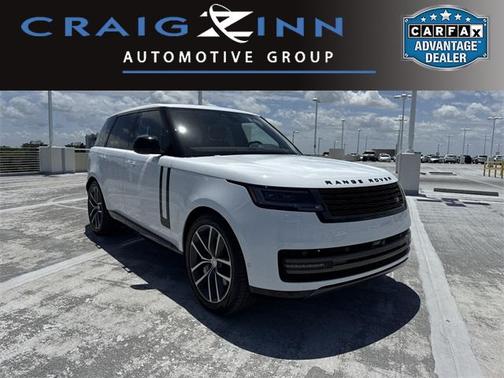 2025 Land Rover Range Rover P550e SE