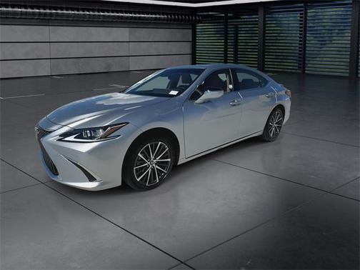 2025 Lexus ES 300h Premium