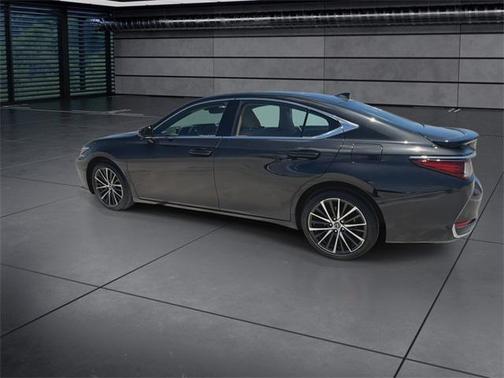 2024 Lexus ES 300h Premium