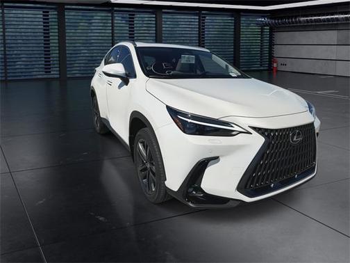 2025 Lexus NX 450h+ Luxury