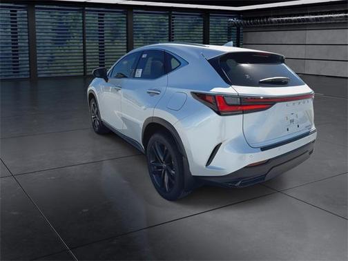 2025 Lexus NX 450h+ Luxury