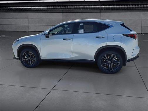 2025 Lexus NX 450h+ Luxury