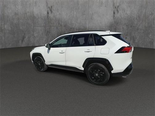 2024 Toyota RAV4 Hybrid SE
