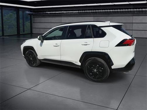 2024 Toyota RAV4 Hybrid SE