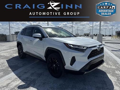 2024 Toyota RAV4 Hybrid SE
