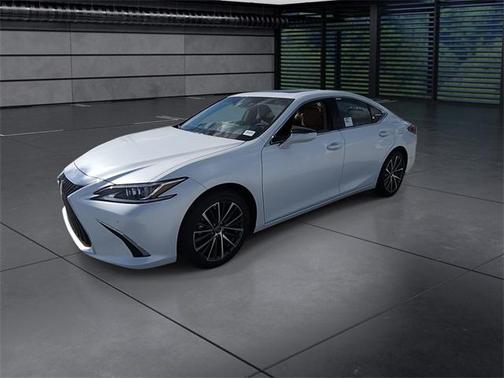 2025 Lexus ES 300h Base