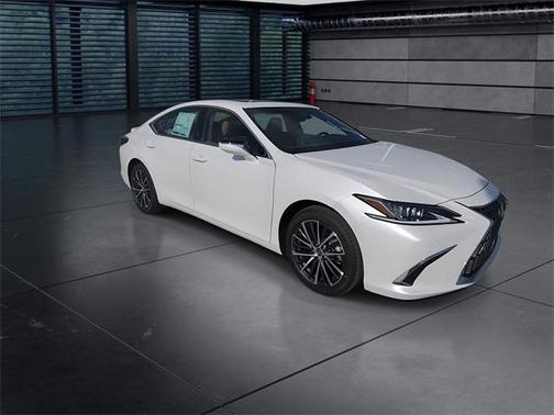 2025 Lexus ES 300h Base