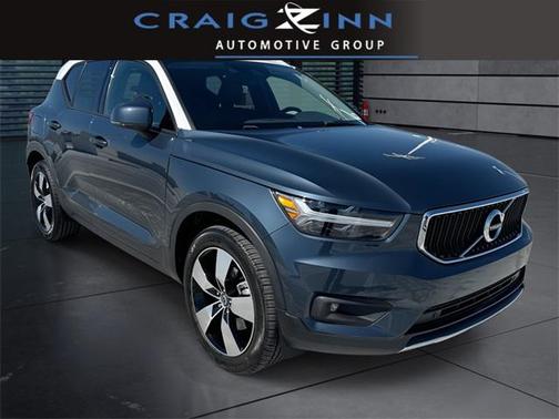 2021 Volvo XC40 T4 Momentum
