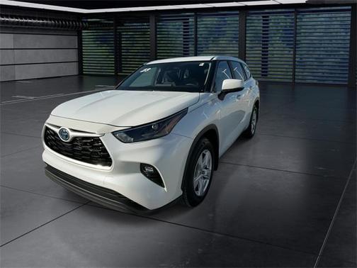 2023 Toyota Highlander Hybrid LE