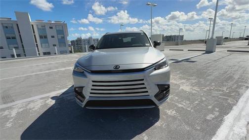 2025 Lexus TX 500h F SPORT Premium