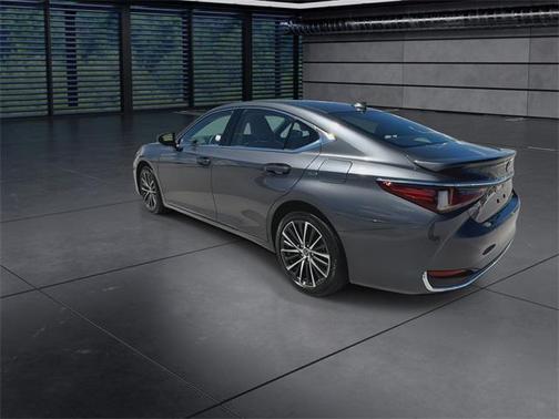 2025 Lexus ES 300h Premium
