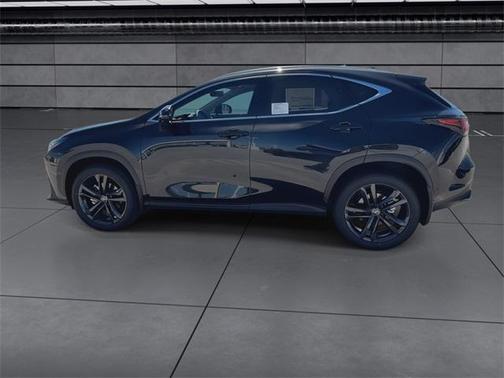 2025 Lexus NX 450h+ Luxury