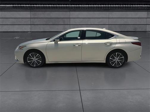 2023 Lexus ES 300h Premium