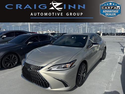 2023 Lexus ES 300h Base