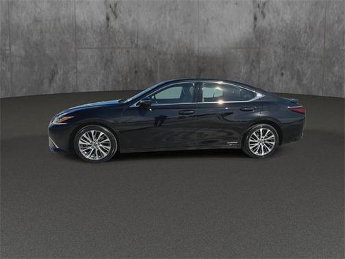 2019 Lexus ES 300h Base