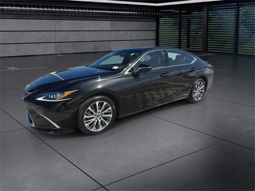 2019 Lexus ES 300h Base