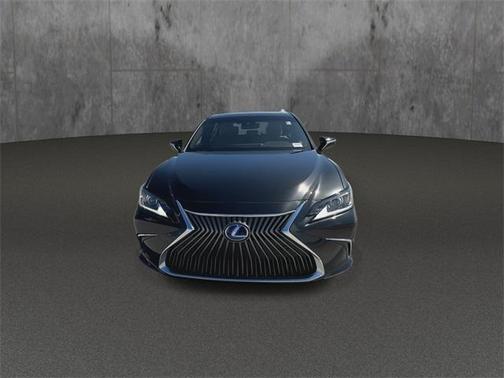 2019 Lexus ES 300h Base
