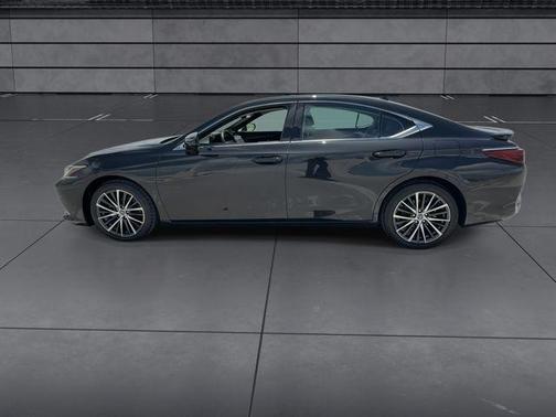 Caviar 2025 Lexus ES 300h Premium