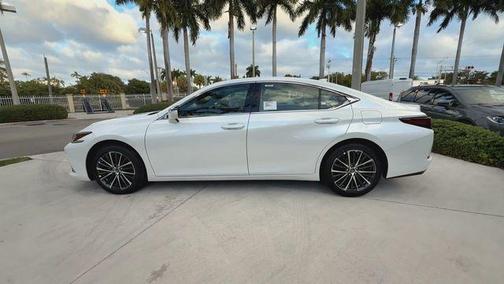 Eminent White Pearl 2025 Lexus ES 350 Base