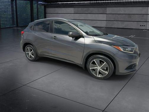 Modern Steel Metallic 2021 Honda HR-V EX