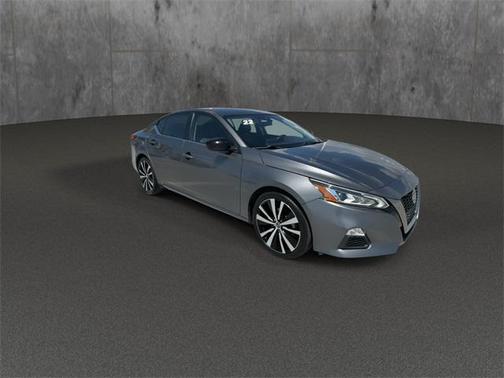 2022 Nissan Altima SR FWD