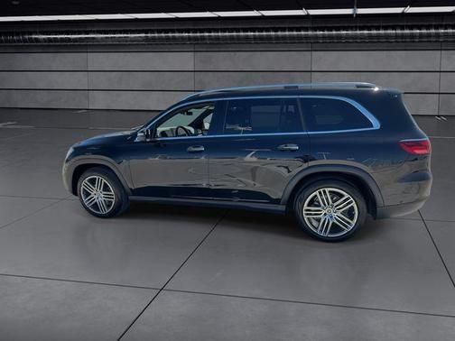 Obsidian Black Metallic 2025 Mercedes-Benz GLS 450 4MATIC