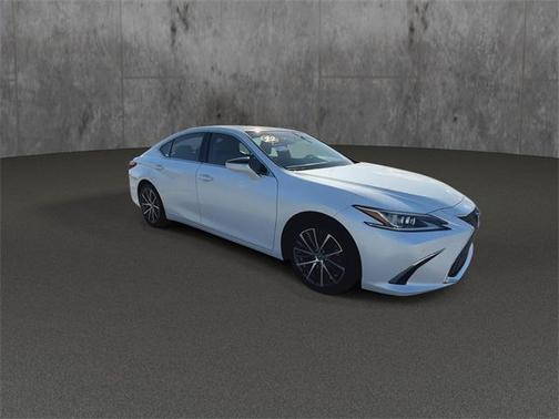 2022 Lexus ES 350 Base
