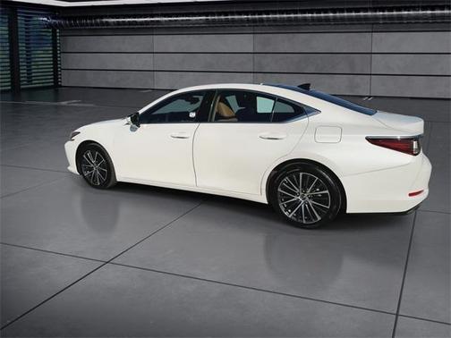 2022 Lexus ES 350 Base