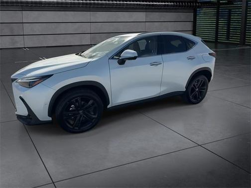 2024 Lexus NX 450h+ Luxury