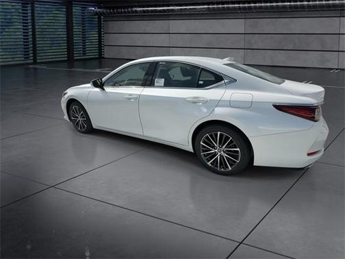 2025 Lexus ES 350 Base