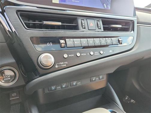 2025 Lexus ES 350 Base