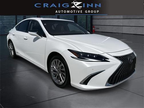 2022 Lexus ES 300h Ultra Luxury