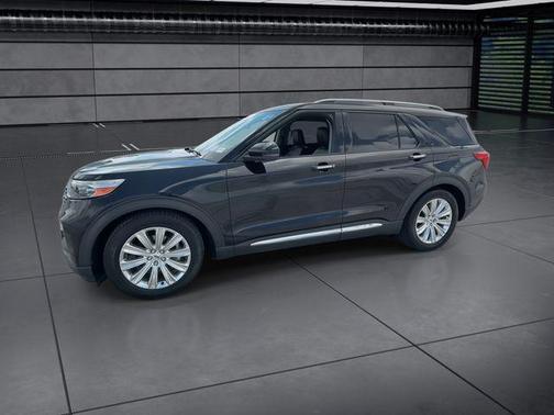 AGATE BLACK METALLIC 2022 Ford Explorer Limited